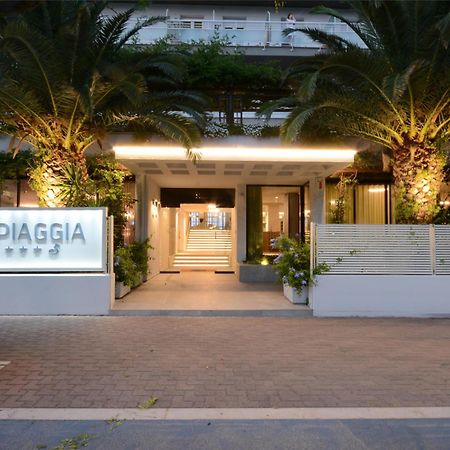 Hotel Spiaggia Pesaro Ngoại thất bức ảnh